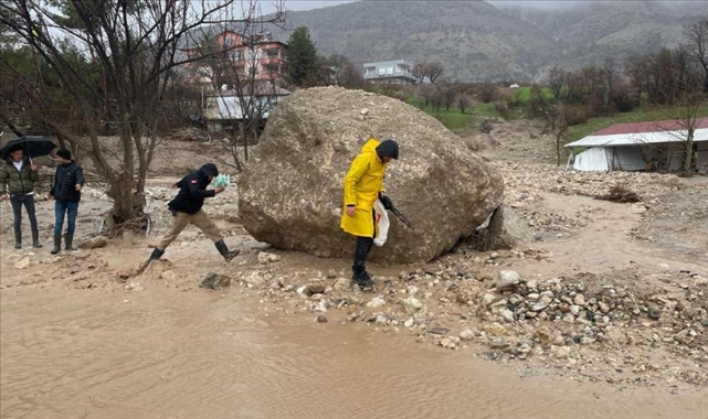 Konteyner Sele Kapıldı: 1 ölü, 3 kayıp