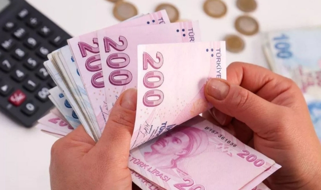 Yaşlı ve Engelli Aylıkları Hesaplara Yatırıldı