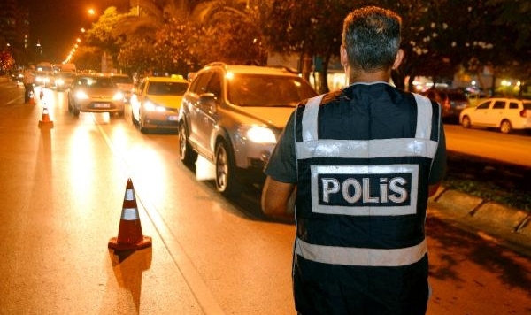 Adana'da 2 Bin Polisle ''Huzur ve Güven'' Uygulaması