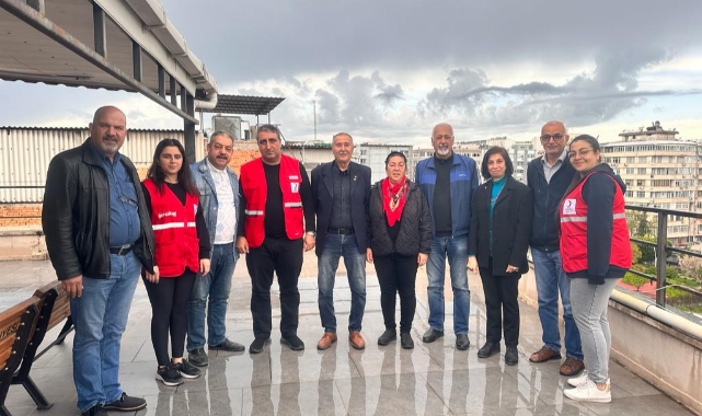 AGSYD, Seyhan Kızılay Şubesini Ziyaret Etti