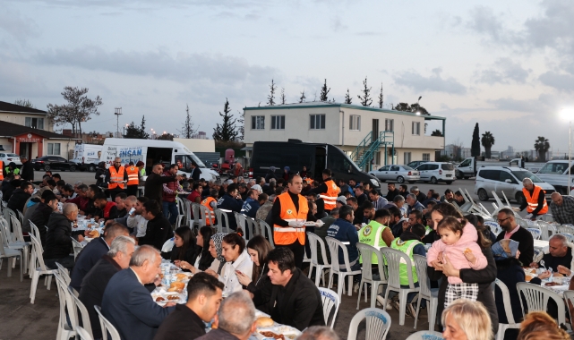 Başkan Kocaispir İşçilerle İftarda Buluştu