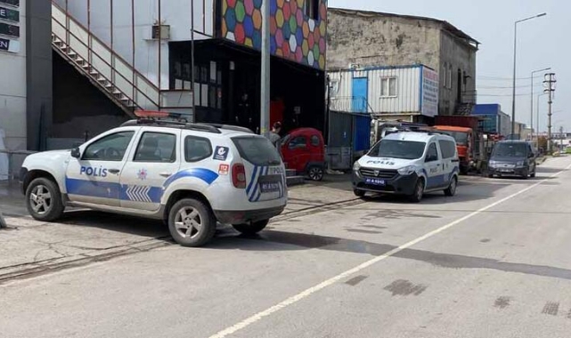 Başörtüsü Baskı Makinesine Dolandı