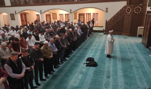Bu Ramazan Seyhan’da İlk: Hatimle Teheccüd Namazı