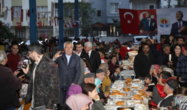 Büyükşehir'in İftar Yemeklerinde Barış Ve Kardeşlik Ruhu Hakim