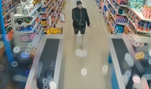 Çorapla Hırsızlık Yaptı