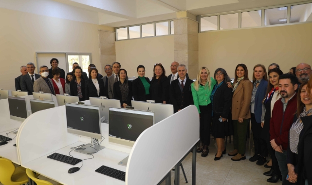 Çukurova Üniversitesi 50. Yıl Bilgisayar Laboratuvarı Açıldı