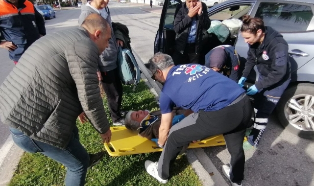 İki Otomobil Çarpıştı: 3 Yaralı