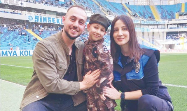 Minik Kurthan'ın 2 Aşkı Polislik Ve Demirspor