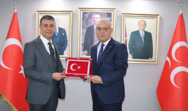 “Orası Meclis’tir, Dağbaşı Değil!”