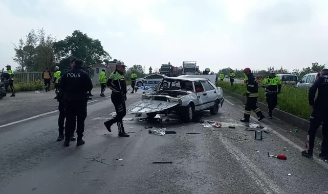 Otomobil Refüje Çarptı:1 Ölü, 2 Yaralı