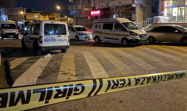 Silahlı Kavgada: 1'i Polis Memuru 2 Kişi Öldü