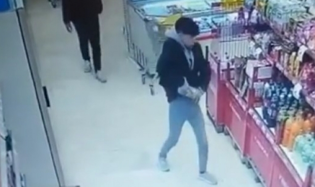 Tereyağı Ve Saç Düzleştiricisi Çaldılar
