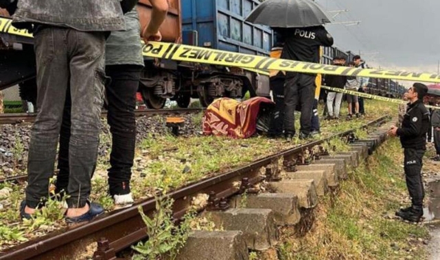 Tren Yolunda Feci Ölüm!