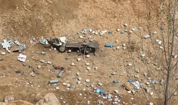 Tüp Yüklü Kamyon Uçuruma Devrildi: 1 Ölü
