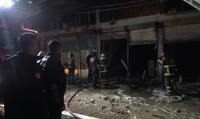 Yangını Söndürüp Sahur Yaptılar