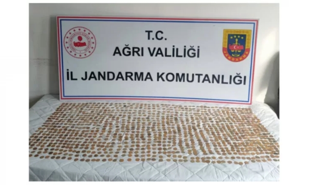Yedek Lastikten 1245 Altın Sikke Çıktı