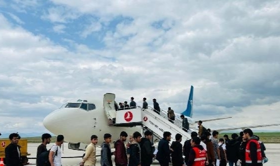 136 Kaçak Göçmen Ülkelerine Geri Gönderildi
