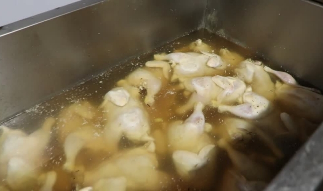 500 Kilogram Bozuk Tavuk Eti Ele Geçirildi