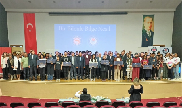 ‘Bir Bilenle Bilge Nesil’ Projesinde Ödüller Sahiplerini Buldu