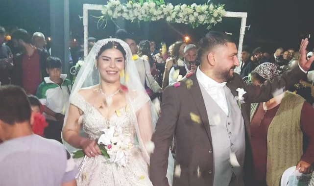 Buket İle Bahri Mutluluğa Adıma Attı