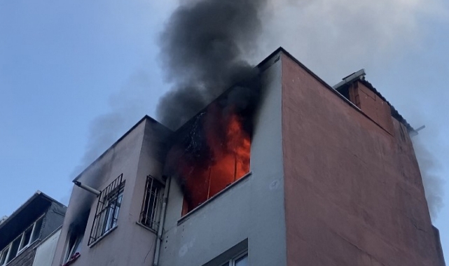 Çatı Katında Korkutan Yangın