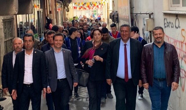 CHP'li Gürer, Kapı Kapı Dolaşıp Kılıçdaroğlu'na Oy İstiyor