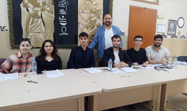 Depremde Bir Araya Gelen Mezun Öğrenciler Dernek Kurdu