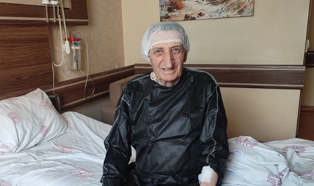 Dünyanın En Uzun Burunlu Adamı Kalbine Yenik Düştü