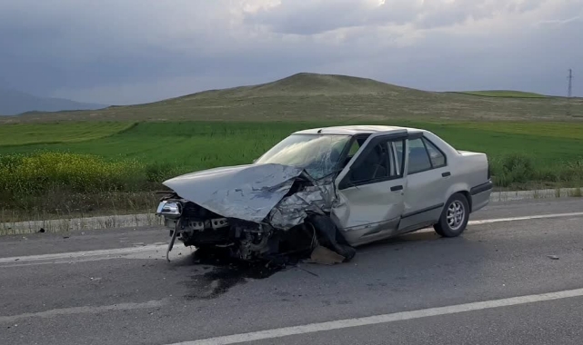 Kara Yolda Feci Kaza: 4 Yaralı
