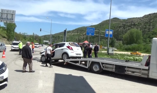 Kavşakta Feci Kaza: 7 Yaralı