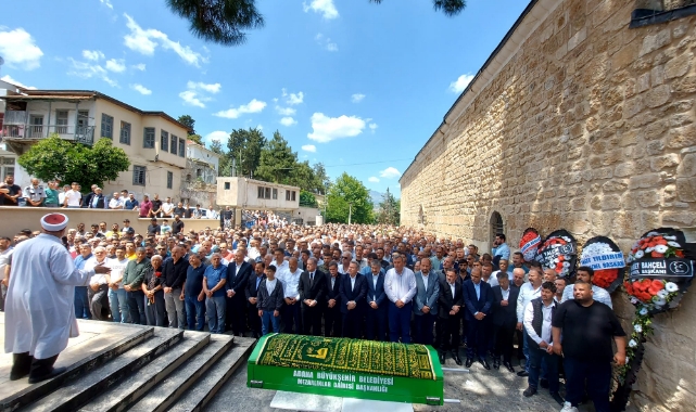 Nihat Atlı Dualarla Uğurlandı