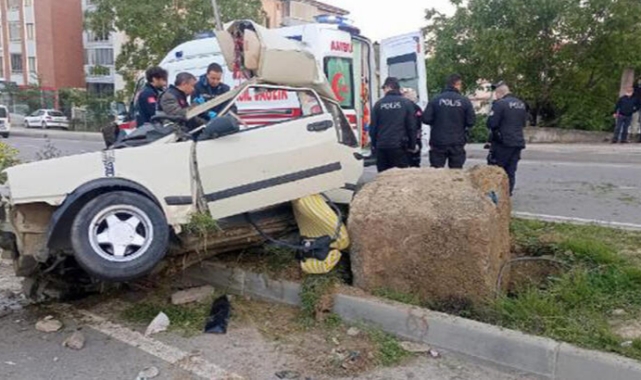 Otomobil İkiye Bölündü