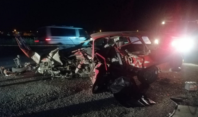 Trafik Kazasında: 1 Ölü, 2 Yaralı