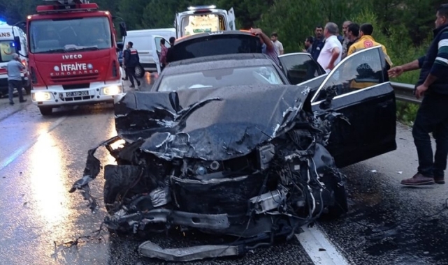 Zincirleme Trafik Kazası: 1 Ölü, 4 Yaralı
