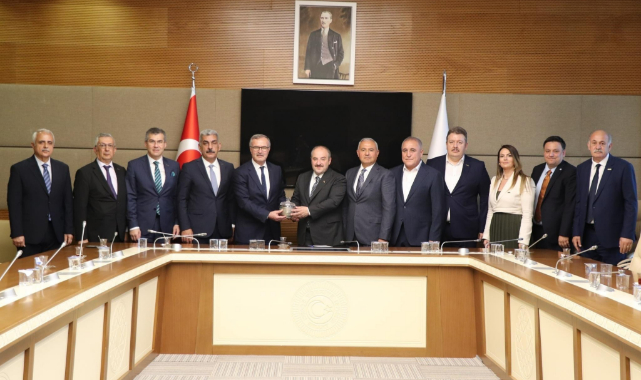 AOSB Başkanı Sütçü, Varank'ı Ziyaret Etti