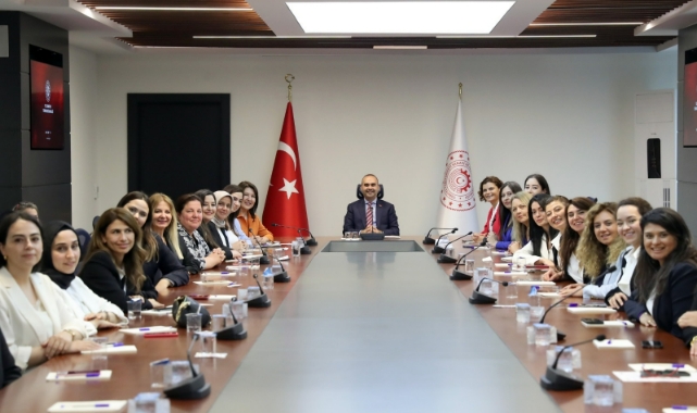 AOSB'nin Kadın Sanayicileri, Bakan Kacır İle Görüştü