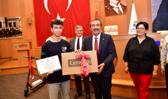 Çevreye Duyarlı Öğrenciler Ödüllendirildi