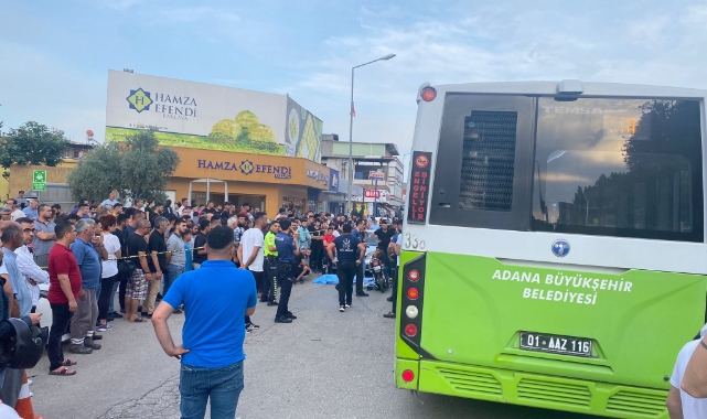 Direksiyon Hakimiyetini Kaybedip Otobüsle Çarpıştı