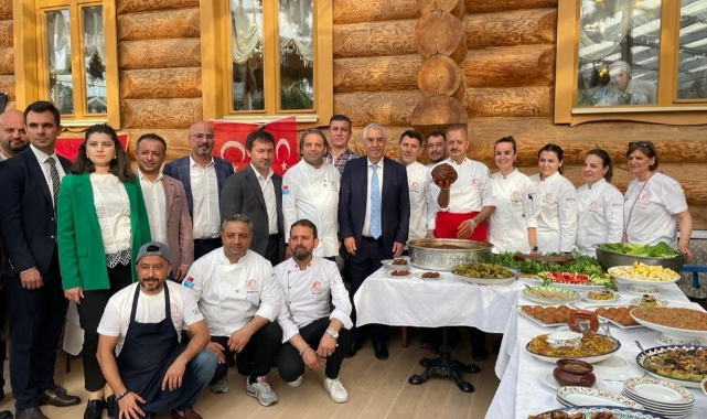 Dünya Helal Zirvesinde Adana Lezzetleri Tanıtıldı