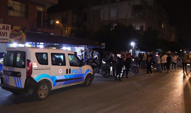 Motorize Polis Ekipleri Otomobille Çarpıştı