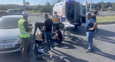 Otomobille Çarpışan Motosiklet Sürücüsü Ağır Yaralandı