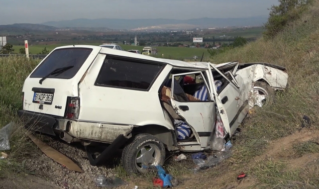 Şarampole Devrildi: 4 Yaralı