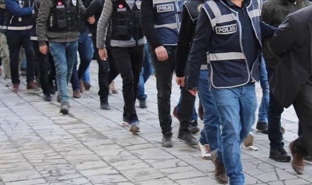 Suç Örgütü Kamu Görevlilerine Operasyon