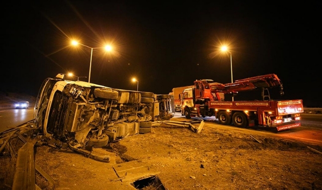 TAG Otoyolunda Zincirleme Trafik Kazası