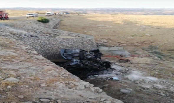 Buğday Yüklü Kamyon Şarampole Yuvarlandı