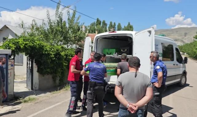 Evinde Ölü Bulundu