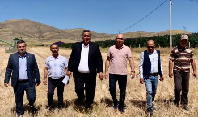 Gürer:“Çiftçi Tüccarın Eline Kaldı”