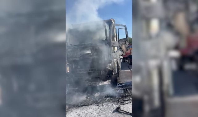 Seyir Halindeyken Alev Alev Yandı
