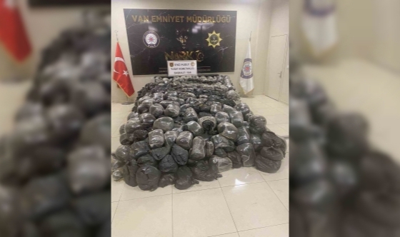 Sınırda 2 Ton 90 Kilogram Toz Esrar Ele Geçirildi