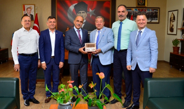 Türk-İş, Emniyet Müdürü Doğan Ve MHP İl Başkanı Kanlı’yı Ziyaret Etti